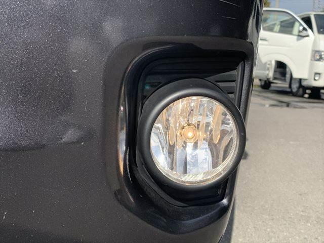 ハイエースバン ロングスーパーＧＬ　純正ＨＤＤナビ　Ｂｌｕｅｔｏｏｔｈ　地デジＴＶ　バックカメラ　両側スライドドア　禁煙車　ＥＴＣ　盗難防止装置　キーレスエントリー　電動格納ミラー　純正１５インチアルミホイール　パワーウィンドウ（12枚目）