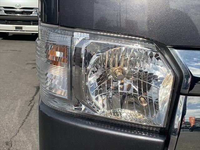 ハイエースバン ロングスーパーＧＬ　純正ＨＤＤナビ　Ｂｌｕｅｔｏｏｔｈ　地デジＴＶ　バックカメラ　両側スライドドア　禁煙車　ＥＴＣ　盗難防止装置　キーレスエントリー　電動格納ミラー　純正１５インチアルミホイール　パワーウィンドウ（22枚目）