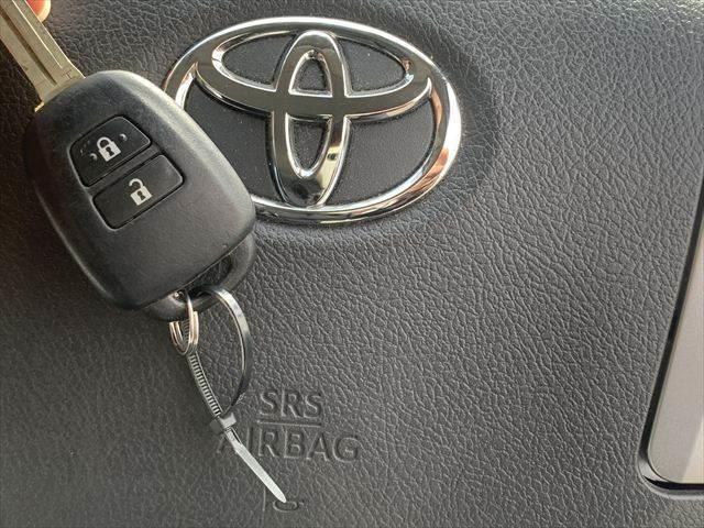 ハイエースバン ロングスーパーＧＬ　純正ＨＤＤナビ　Ｂｌｕｅｔｏｏｔｈ　地デジＴＶ　バックカメラ　両側スライドドア　禁煙車　ＥＴＣ　盗難防止装置　キーレスエントリー　電動格納ミラー　純正１５インチアルミホイール　パワーウィンドウ（39枚目）