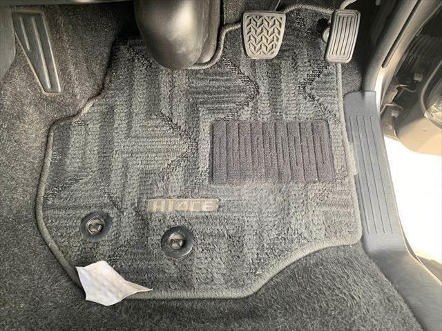 ハイエースバン ロングスーパーＧＬ　純正ＨＤＤナビ　Ｂｌｕｅｔｏｏｔｈ　地デジＴＶ　バックカメラ　両側スライドドア　禁煙車　ＥＴＣ　盗難防止装置　キーレスエントリー　電動格納ミラー　純正１５インチアルミホイール　パワーウィンドウ（40枚目）
