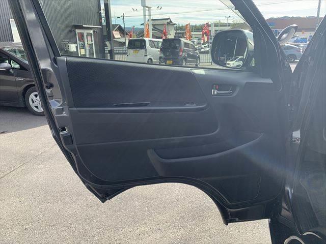 ハイエースバン ロングスーパーＧＬ　純正ＨＤＤナビ　Ｂｌｕｅｔｏｏｔｈ　地デジＴＶ　バックカメラ　両側スライドドア　禁煙車　ＥＴＣ　盗難防止装置　キーレスエントリー　電動格納ミラー　純正１５インチアルミホイール　パワーウィンドウ（52枚目）