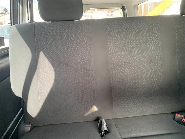 ハイエースバン ロングスーパーＧＬ　純正ＨＤＤナビ　Ｂｌｕｅｔｏｏｔｈ　地デジＴＶ　バックカメラ　両側スライドドア　禁煙車　ＥＴＣ　盗難防止装置　キーレスエントリー　電動格納ミラー　純正１５インチアルミホイール　パワーウィンドウ（56枚目）