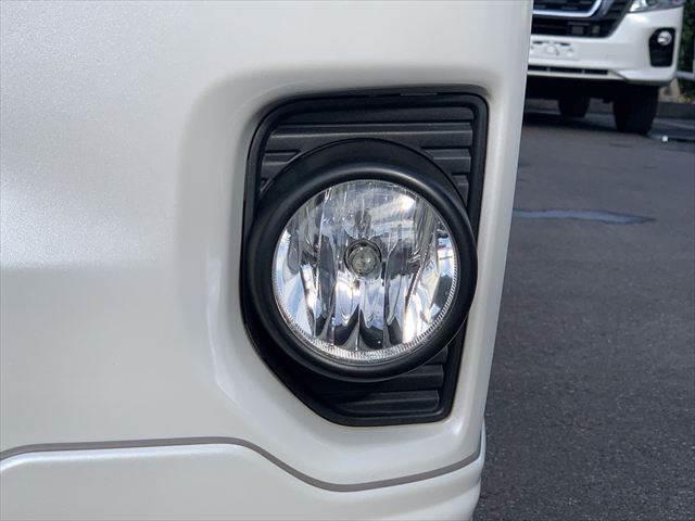 ハイエースバン ロングスーパーＧＬ　Ｂｌｕｅｔｏｏｔｈ　フルセグＴＶ　ＥＴＣ　１７インチＡＷ　衝突軽減ブレーキ　バックカメラ　メモリーナビ　両側スライドドア　ＬＥＤヘッドライト　スマートキー　ドライブレコーダー　オートマチックハイビーム（12枚目）