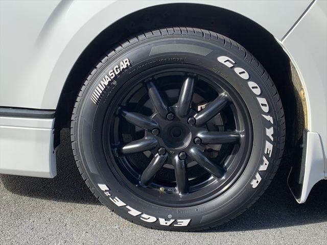 ハイエースバン ロングスーパーＧＬ　Ｂｌｕｅｔｏｏｔｈ　フルセグＴＶ　ＥＴＣ　１７インチＡＷ　衝突軽減ブレーキ　バックカメラ　メモリーナビ　両側スライドドア　ＬＥＤヘッドライト　スマートキー　ドライブレコーダー　オートマチックハイビーム（29枚目）