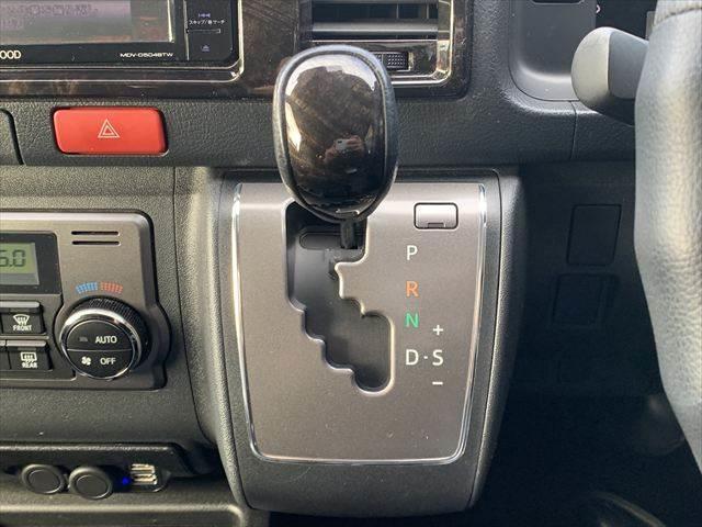 ハイエースバン ロングスーパーＧＬ　Ｂｌｕｅｔｏｏｔｈ　フルセグＴＶ　ＥＴＣ　１７インチＡＷ　衝突軽減ブレーキ　バックカメラ　メモリーナビ　両側スライドドア　ＬＥＤヘッドライト　スマートキー　ドライブレコーダー　オートマチックハイビーム（35枚目）