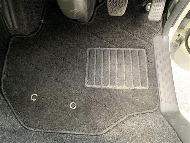 ハイエースバン ロングスーパーＧＬ　Ｂｌｕｅｔｏｏｔｈ　フルセグＴＶ　ＥＴＣ　１７インチＡＷ　衝突軽減ブレーキ　バックカメラ　メモリーナビ　両側スライドドア　ＬＥＤヘッドライト　スマートキー　ドライブレコーダー　オートマチックハイビーム（41枚目）