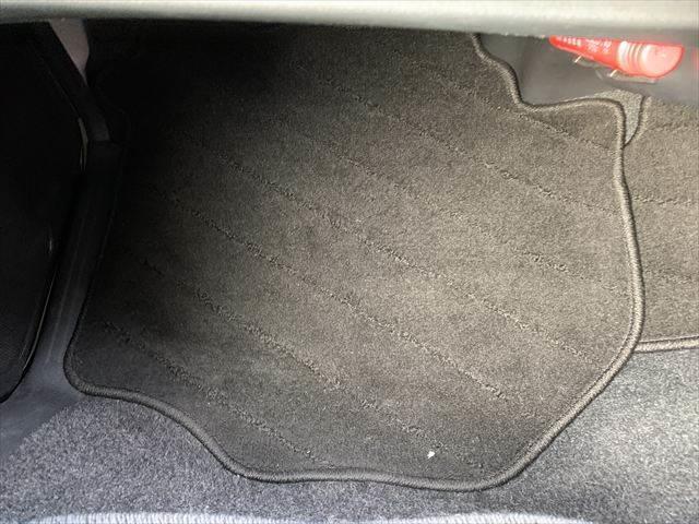 ハイエースバン ロングスーパーＧＬ　Ｂｌｕｅｔｏｏｔｈ　フルセグＴＶ　ＥＴＣ　１７インチＡＷ　衝突軽減ブレーキ　バックカメラ　メモリーナビ　両側スライドドア　ＬＥＤヘッドライト　スマートキー　ドライブレコーダー　オートマチックハイビーム（42枚目）