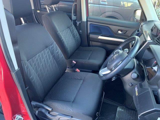 タンク カスタムＧ　両側パワースライドドア　禁煙車　純正ＳＤナビ　クルーズコントロール　バックカメラ　Ｂｌｕｅｔｏｏｔｈ対応　フルセグＴＶ　ＬＥＤヘッドライト　純正フロントエアロ　ＥＴＣ　オートハイビーム　衝突軽減（9枚目）