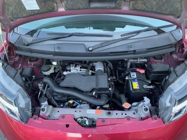 タンク カスタムＧ　両側パワースライドドア　禁煙車　純正ＳＤナビ　クルーズコントロール　バックカメラ　Ｂｌｕｅｔｏｏｔｈ対応　フルセグＴＶ　ＬＥＤヘッドライト　純正フロントエアロ　ＥＴＣ　オートハイビーム　衝突軽減（34枚目）