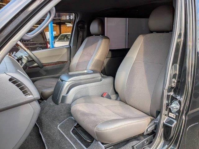 ハイエースバン スーパーGL 50TH アニバーサリーリミテッド ディーゼルターボ モデリスタエアロ 両側パワースライドドア 禁煙車 純正SDナビ クルーズコントロール バックカメラ ブルートゥース フルセグ 衝突軽減 ハーフレザーシート ETC2.0 LEDヘッド(37枚目)