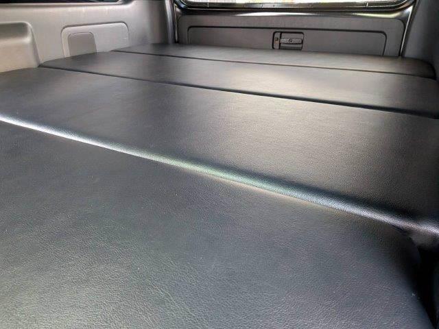 ハイエースバン スーパーGL 50TH アニバーサリーリミテッド ディーゼルターボ モデリスタエアロ 両側パワースライドドア 禁煙車 純正SDナビ クルーズコントロール バックカメラ ブルートゥース フルセグ 衝突軽減 ハーフレザーシート ETC2.0 LEDヘッド(39枚目)