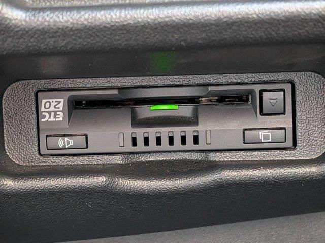 ハイエースバン スーパーGL 50TH アニバーサリーリミテッド ディーゼルターボ モデリスタエアロ 両側パワースライドドア 禁煙車 純正SDナビ クルーズコントロール バックカメラ ブルートゥース フルセグ 衝突軽減 ハーフレザーシート ETC2.0 LEDヘッド(45枚目)