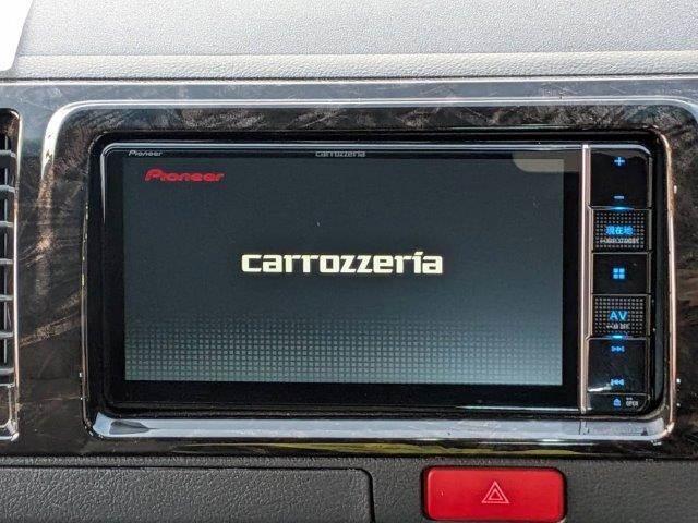 ハイエースバン スーパーGL ダークプライムII 禁煙車 メモリーナビ JBLスピーカー USBポート Bluetooth フルセグTV デジタルインナーミラー コンビハンドル クリアランスソナー ETC LEDヘッドライト スマートキー(4枚目)