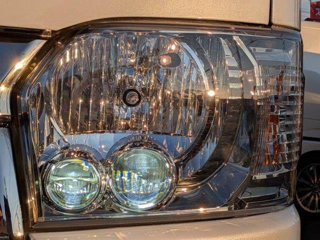 ハイエースバン スーパーGL ダークプライムII 禁煙車 メモリーナビ JBLスピーカー USBポート Bluetooth フルセグTV デジタルインナーミラー コンビハンドル クリアランスソナー ETC LEDヘッドライト スマートキー(13枚目)
