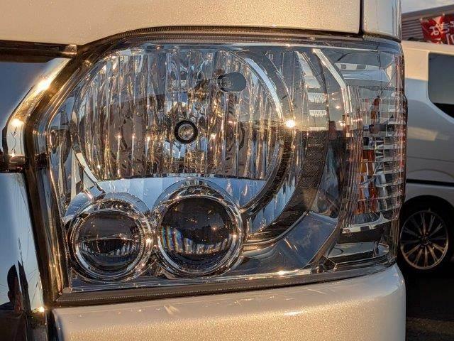 ハイエースバン スーパーGL ダークプライムII 禁煙車 メモリーナビ JBLスピーカー USBポート Bluetooth フルセグTV デジタルインナーミラー コンビハンドル クリアランスソナー ETC LEDヘッドライト スマートキー(23枚目)