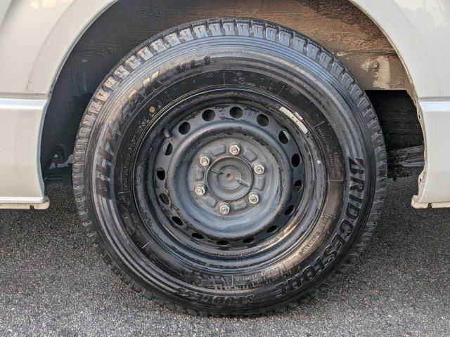 ハイエースバン スーパーGL ダークプライムII 禁煙車 メモリーナビ JBLスピーカー USBポート Bluetooth フルセグTV デジタルインナーミラー コンビハンドル クリアランスソナー ETC LEDヘッドライト スマートキー(30枚目)