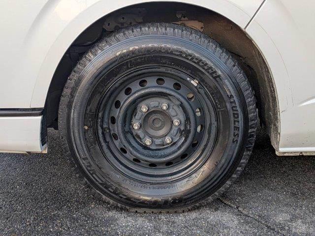 ハイエースバン スーパーGL ダークプライムII 禁煙車 メモリーナビ JBLスピーカー USBポート Bluetooth フルセグTV デジタルインナーミラー コンビハンドル クリアランスソナー ETC LEDヘッドライト スマートキー(31枚目)