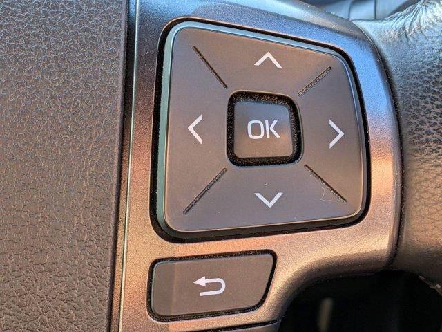 ハイエースバン スーパーGL ダークプライムII 禁煙車 メモリーナビ JBLスピーカー USBポート Bluetooth フルセグTV デジタルインナーミラー コンビハンドル クリアランスソナー ETC LEDヘッドライト スマートキー(42枚目)