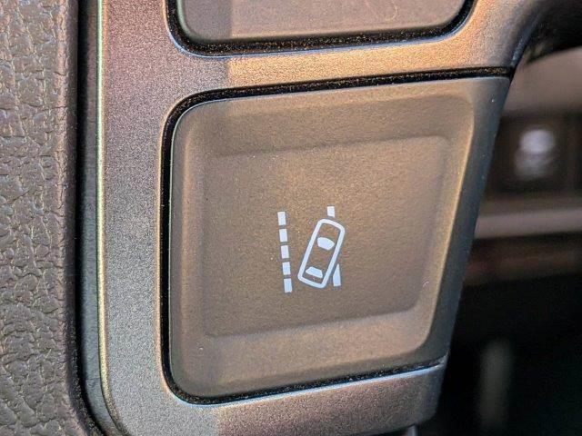 ハイエースバン スーパーGL ダークプライムII 禁煙車 メモリーナビ JBLスピーカー USBポート Bluetooth フルセグTV デジタルインナーミラー コンビハンドル クリアランスソナー ETC LEDヘッドライト スマートキー(43枚目)