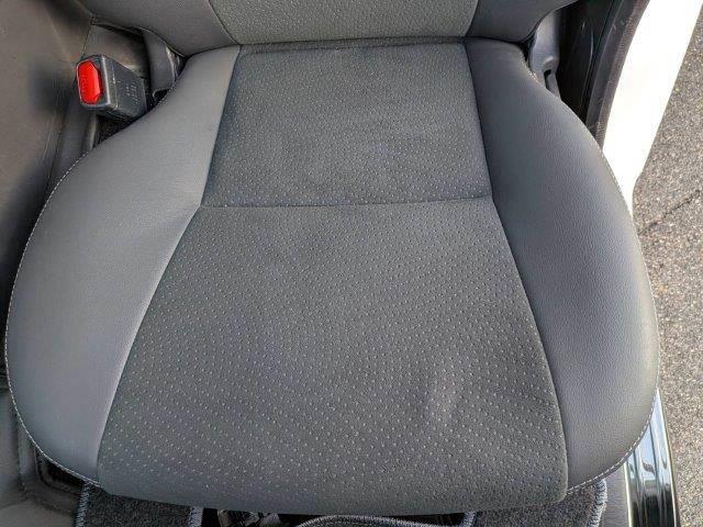 ハイエースバン スーパーGL ダークプライムII 禁煙車 メモリーナビ JBLスピーカー USBポート Bluetooth フルセグTV デジタルインナーミラー コンビハンドル クリアランスソナー ETC LEDヘッドライト スマートキー(63枚目)