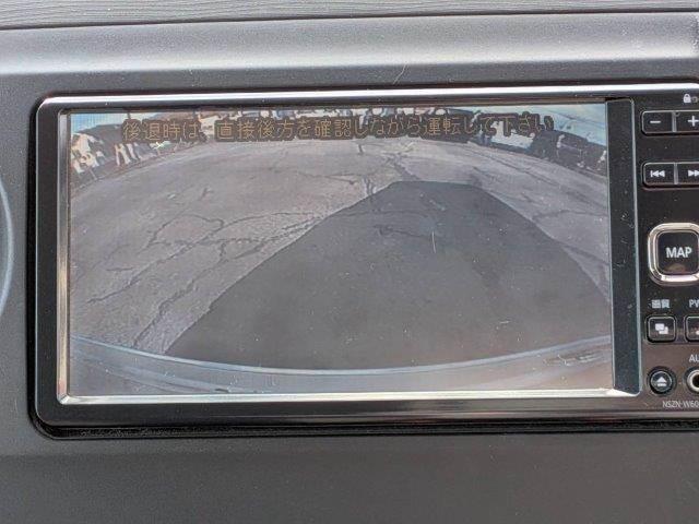 タントエグゼ カスタムＧ　禁煙車　純正ＳＤナビ　バックカメラ　ＨＩＤヘッドライト　キーレス　ドライブレコーダー　純正エアロ　オートエアコン　ミュージックサーバー　地デジテレビ　電動格納ミラー　フォグランプ　純正アルミホイール（6枚目）