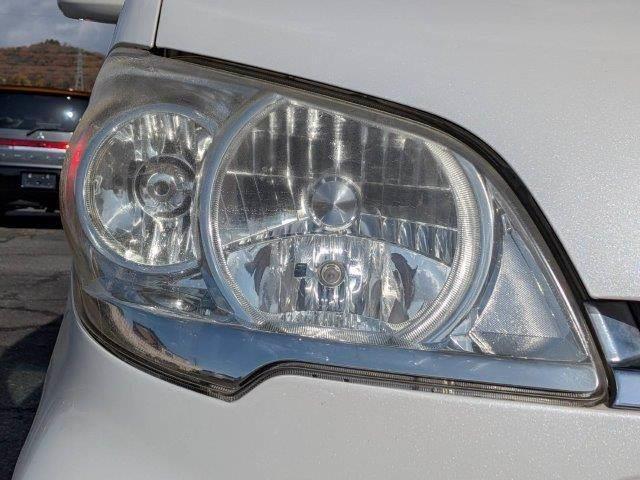 タントエグゼ カスタムＧ　禁煙車　純正ＳＤナビ　バックカメラ　ＨＩＤヘッドライト　キーレス　ドライブレコーダー　純正エアロ　オートエアコン　ミュージックサーバー　地デジテレビ　電動格納ミラー　フォグランプ　純正アルミホイール（16枚目）