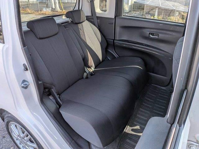 タントエグゼ カスタムＧ　禁煙車　純正ＳＤナビ　バックカメラ　ＨＩＤヘッドライト　キーレス　ドライブレコーダー　純正エアロ　オートエアコン　ミュージックサーバー　地デジテレビ　電動格納ミラー　フォグランプ　純正アルミホイール（30枚目）