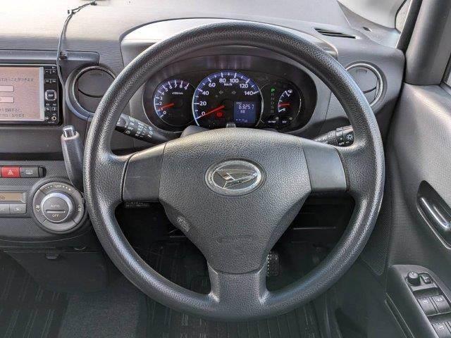 タントエグゼ カスタムＧ　禁煙車　純正ＳＤナビ　バックカメラ　ＨＩＤヘッドライト　キーレス　ドライブレコーダー　純正エアロ　オートエアコン　ミュージックサーバー　地デジテレビ　電動格納ミラー　フォグランプ　純正アルミホイール（32枚目）