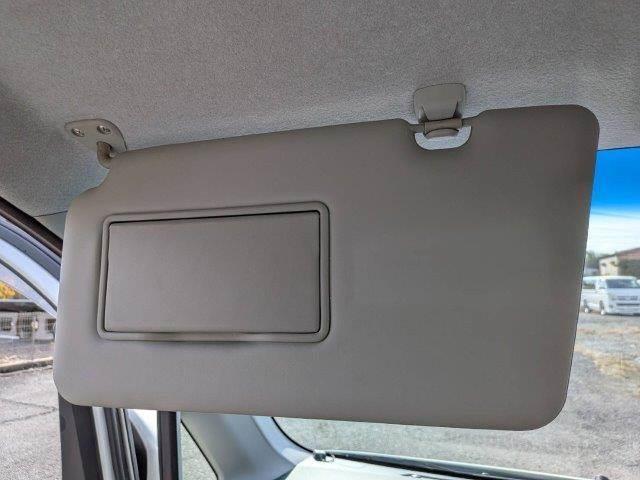 タントエグゼ カスタムＧ　禁煙車　純正ＳＤナビ　バックカメラ　ＨＩＤヘッドライト　キーレス　ドライブレコーダー　純正エアロ　オートエアコン　ミュージックサーバー　地デジテレビ　電動格納ミラー　フォグランプ　純正アルミホイール（45枚目）