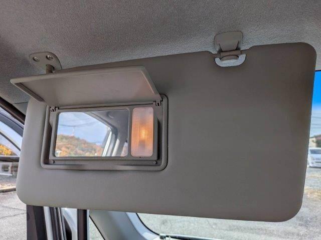 タントエグゼ カスタムＧ　禁煙車　純正ＳＤナビ　バックカメラ　ＨＩＤヘッドライト　キーレス　ドライブレコーダー　純正エアロ　オートエアコン　ミュージックサーバー　地デジテレビ　電動格納ミラー　フォグランプ　純正アルミホイール（46枚目）