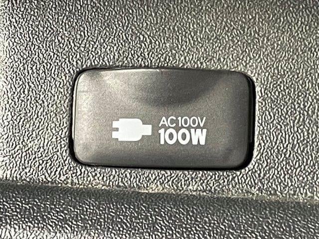 ハイエースバン ロングスーパーＧＬ　４ＷＤ　禁煙車　Ｂｌｕｅｔｏｏｔｈ　純正ＳＤナビ　寒冷地仕様　バックカメラ　フルセグ　ドライブレコーダー　トヨタセーフティセンス　ＡＣ１００Ｖ　純正スターター　ＥＴＣ　スマートキー　オートハイビーム（11枚目）