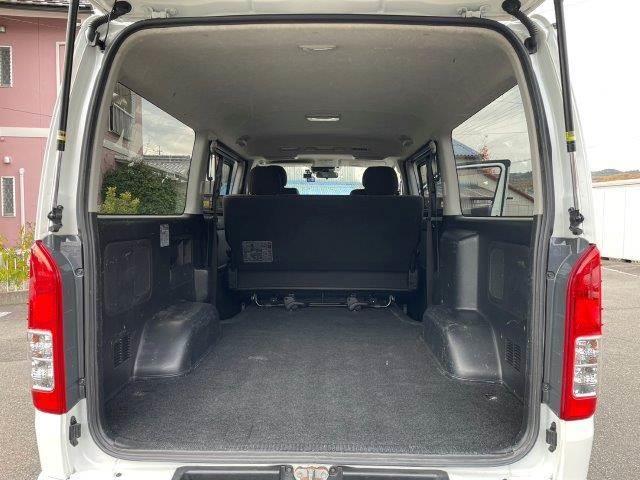 ハイエースバン ロングスーパーＧＬ　４ＷＤ　禁煙車　Ｂｌｕｅｔｏｏｔｈ　純正ＳＤナビ　寒冷地仕様　バックカメラ　フルセグ　ドライブレコーダー　トヨタセーフティセンス　ＡＣ１００Ｖ　純正スターター　ＥＴＣ　スマートキー　オートハイビーム（14枚目）