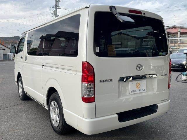ハイエースバン ロングスーパーＧＬ　４ＷＤ　禁煙車　Ｂｌｕｅｔｏｏｔｈ　純正ＳＤナビ　寒冷地仕様　バックカメラ　フルセグ　ドライブレコーダー　トヨタセーフティセンス　ＡＣ１００Ｖ　純正スターター　ＥＴＣ　スマートキー　オートハイビーム（24枚目）