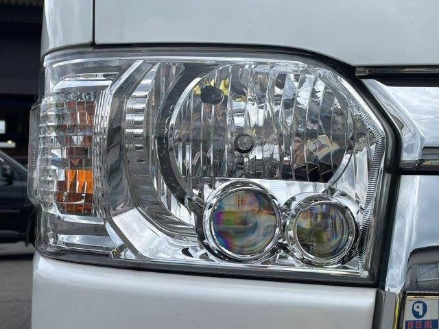 ハイエースバン ロングスーパーＧＬ　４ＷＤ　禁煙車　Ｂｌｕｅｔｏｏｔｈ　純正ＳＤナビ　寒冷地仕様　バックカメラ　フルセグ　ドライブレコーダー　トヨタセーフティセンス　ＡＣ１００Ｖ　純正スターター　ＥＴＣ　スマートキー　オートハイビーム（27枚目）