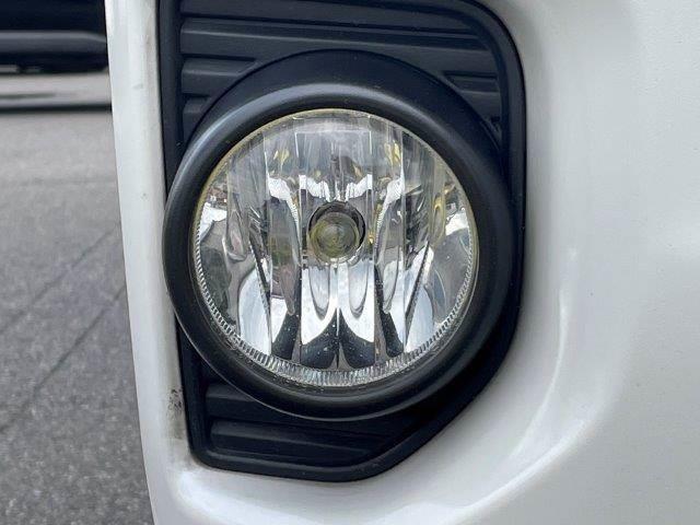 ハイエースバン ロングスーパーＧＬ　４ＷＤ　禁煙車　Ｂｌｕｅｔｏｏｔｈ　純正ＳＤナビ　寒冷地仕様　バックカメラ　フルセグ　ドライブレコーダー　トヨタセーフティセンス　ＡＣ１００Ｖ　純正スターター　ＥＴＣ　スマートキー　オートハイビーム（29枚目）
