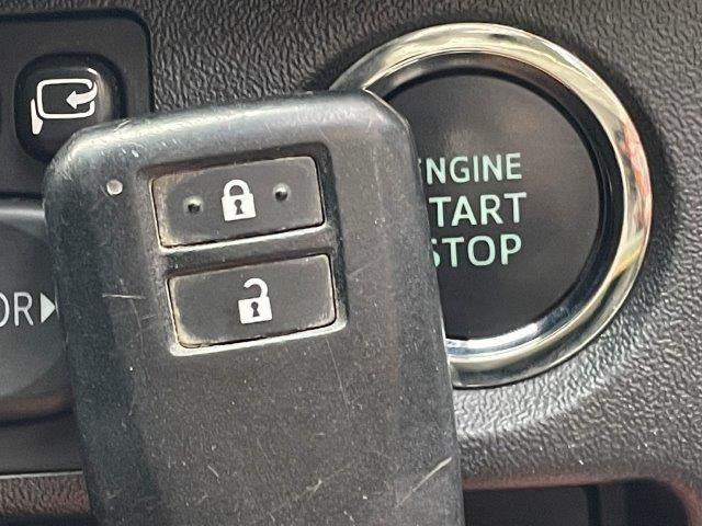 ハイエースバン ロングスーパーＧＬ　４ＷＤ　禁煙車　Ｂｌｕｅｔｏｏｔｈ　純正ＳＤナビ　寒冷地仕様　バックカメラ　フルセグ　ドライブレコーダー　トヨタセーフティセンス　ＡＣ１００Ｖ　純正スターター　ＥＴＣ　スマートキー　オートハイビーム（46枚目）