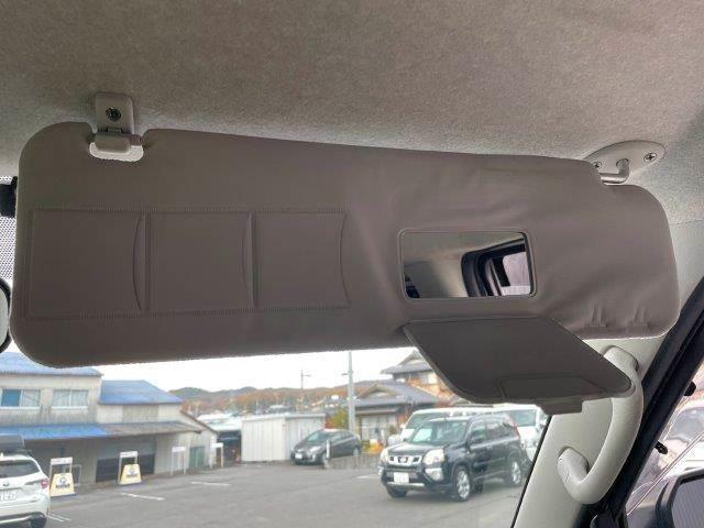 ハイエースバン ロングスーパーＧＬ　４ＷＤ　禁煙車　Ｂｌｕｅｔｏｏｔｈ　純正ＳＤナビ　寒冷地仕様　バックカメラ　フルセグ　ドライブレコーダー　トヨタセーフティセンス　ＡＣ１００Ｖ　純正スターター　ＥＴＣ　スマートキー　オートハイビーム（49枚目）