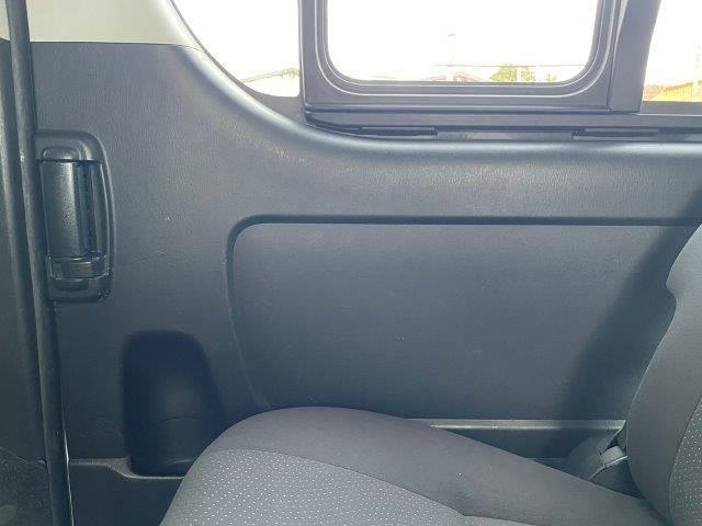 ハイエースバン ロングスーパーＧＬ　４ＷＤ　禁煙車　Ｂｌｕｅｔｏｏｔｈ　純正ＳＤナビ　寒冷地仕様　バックカメラ　フルセグ　ドライブレコーダー　トヨタセーフティセンス　ＡＣ１００Ｖ　純正スターター　ＥＴＣ　スマートキー　オートハイビーム（59枚目）