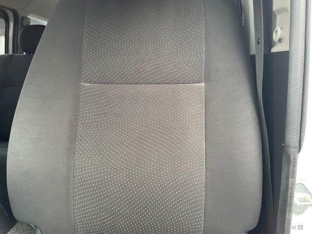 ハイエースバン ロングスーパーＧＬ　４ＷＤ　禁煙車　Ｂｌｕｅｔｏｏｔｈ　純正ＳＤナビ　寒冷地仕様　バックカメラ　フルセグ　ドライブレコーダー　トヨタセーフティセンス　ＡＣ１００Ｖ　純正スターター　ＥＴＣ　スマートキー　オートハイビーム（63枚目）