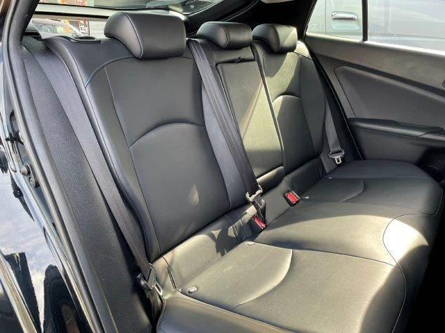 プリウス Aツーリングセレクション ユーザー買取車 禁煙車 レーダークルーズコントロール HUD 純正SDナビ LEDヘッドライト バックカメラ BSM シートヒーター ブルートゥース フルセグTV スマートキー コーナーセンサー(13枚目)