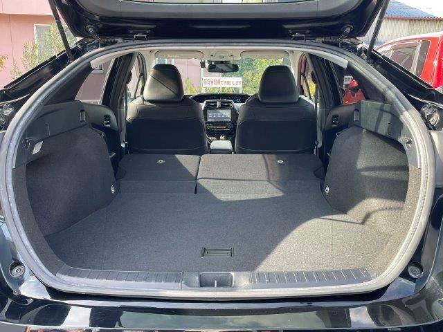 プリウス Aツーリングセレクション ユーザー買取車 禁煙車 レーダークルーズコントロール HUD 純正SDナビ LEDヘッドライト バックカメラ BSM シートヒーター ブルートゥース フルセグTV スマートキー コーナーセンサー(15枚目)