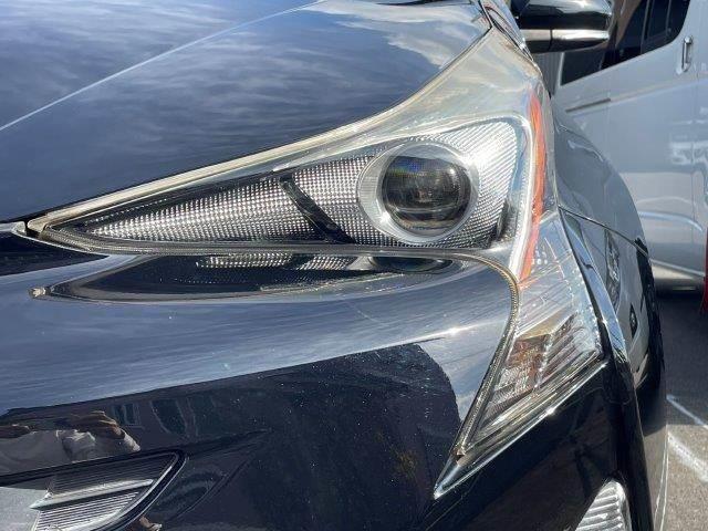 プリウス Aツーリングセレクション ユーザー買取車 禁煙車 レーダークルーズコントロール HUD 純正SDナビ LEDヘッドライト バックカメラ BSM シートヒーター ブルートゥース フルセグTV スマートキー コーナーセンサー(27枚目)