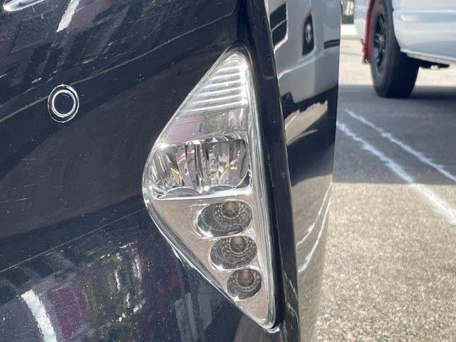 プリウス Aツーリングセレクション ユーザー買取車 禁煙車 レーダークルーズコントロール HUD 純正SDナビ LEDヘッドライト バックカメラ BSM シートヒーター ブルートゥース フルセグTV スマートキー コーナーセンサー(29枚目)