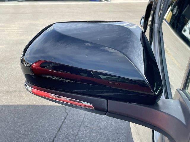 プリウス Aツーリングセレクション ユーザー買取車 禁煙車 レーダークルーズコントロール HUD 純正SDナビ LEDヘッドライト バックカメラ BSM シートヒーター ブルートゥース フルセグTV スマートキー コーナーセンサー(32枚目)