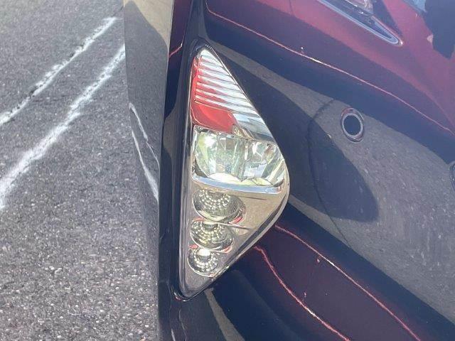 プリウス Aツーリングセレクション ユーザー買取車 禁煙車 レーダークルーズコントロール HUD 純正SDナビ LEDヘッドライト バックカメラ BSM シートヒーター ブルートゥース フルセグTV スマートキー コーナーセンサー(37枚目)