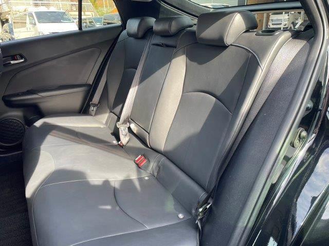 プリウス Aツーリングセレクション ユーザー買取車 禁煙車 レーダークルーズコントロール HUD 純正SDナビ LEDヘッドライト バックカメラ BSM シートヒーター ブルートゥース フルセグTV スマートキー コーナーセンサー(40枚目)