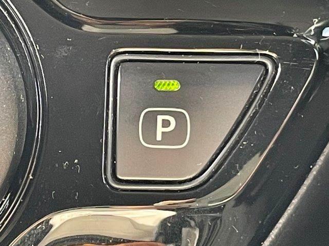 プリウス Aツーリングセレクション ユーザー買取車 禁煙車 レーダークルーズコントロール HUD 純正SDナビ LEDヘッドライト バックカメラ BSM シートヒーター ブルートゥース フルセグTV スマートキー コーナーセンサー(42枚目)