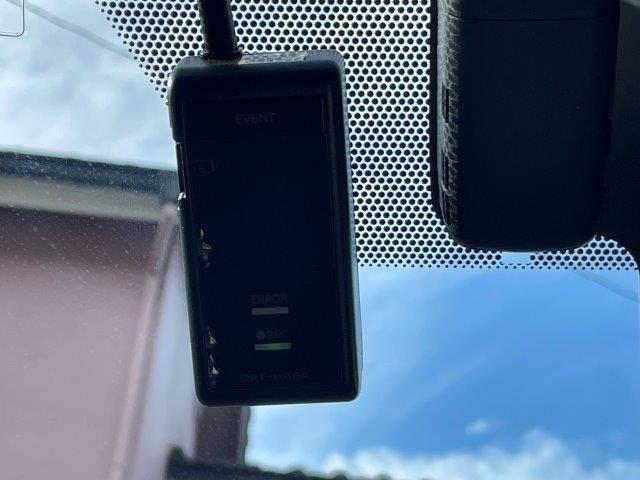 プリウス Aツーリングセレクション ユーザー買取車 禁煙車 レーダークルーズコントロール HUD 純正SDナビ LEDヘッドライト バックカメラ BSM シートヒーター ブルートゥース フルセグTV スマートキー コーナーセンサー(46枚目)