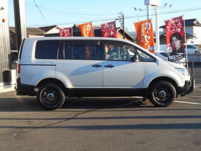 デリカD:5 シャモニー 特別仕様車 アルパイン製10.1インチフリップダウンモニター SDナビ 両側パワースライドドア フルセグTV ハーフレザーシート 禁煙車 パワーシート シートヒーター Bluetooth バックカメラ(22枚目)