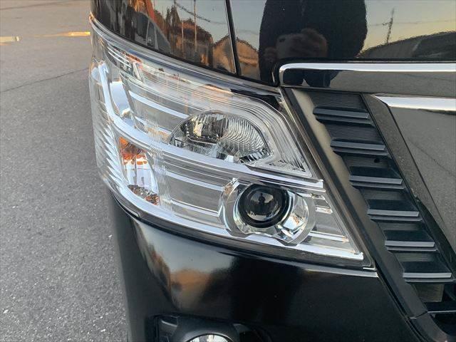 NV350キャラバンバン プレミアムGX アーバンクロム 純正メモリーナビ アラウンドビューモニター LEDヘッドライト 禁煙車 衝突軽減ブレーキ フルセグTV Bluetooth対応 ミュージックサーバー 4WD ETC スマートキー ドライブレコーダー(25枚目)